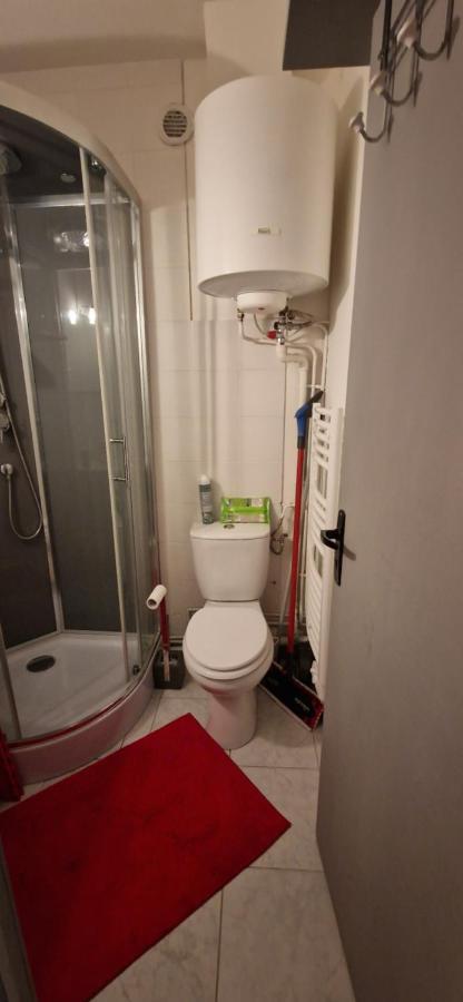 Le Chaleureux Cocon Rouge Apartment Ustou Exterior foto