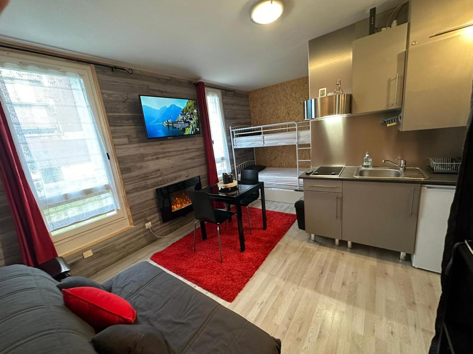 Le Chaleureux Cocon Rouge Apartment Ustou Exterior foto